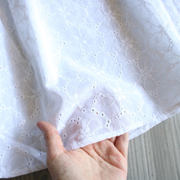 White Off the Shoulder Eyelet Puff Sleeve Blouse - Picture 9 of 9